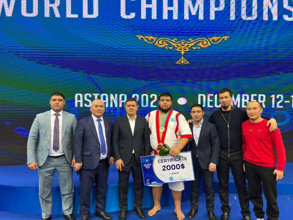 Борец из Мангистау завоевал титул чемпиона мира по қазақ күресі