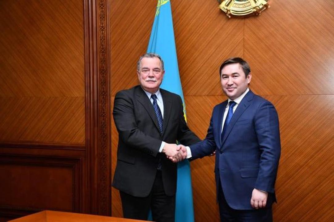 У Шымкента огромный инвестиционный потенциал - Мурат Айтенов встретился с послом Венгрии