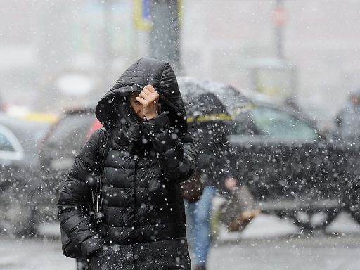 В ближайшие трое суток на большей части Казахстана, с прохождением атмосферных фронтальных разделов, ожидается неустойчивый характер погоды, пройдет снег, на юге, юго-западе страны осадки в виде дождя и снега, метель, на юге, юго-западе, западе – гололед. Резких изменений в температурном фоне не ожидается.