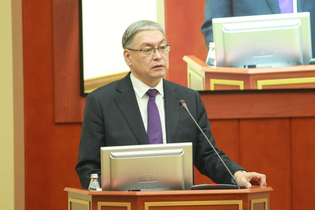 Экс-министр юстиции стал судьей Конституционного суда, а первый замакима Павлодарской области подал в отставку