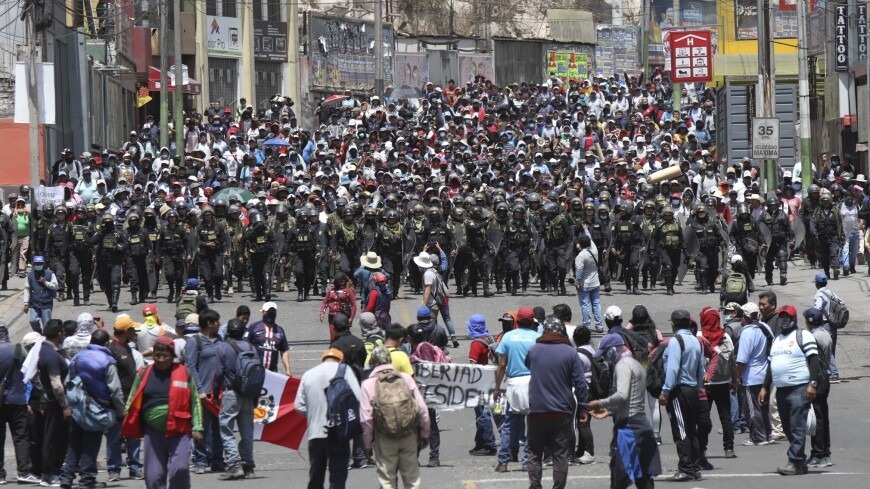 В ходе протестов в Перу погибло около 50 человек