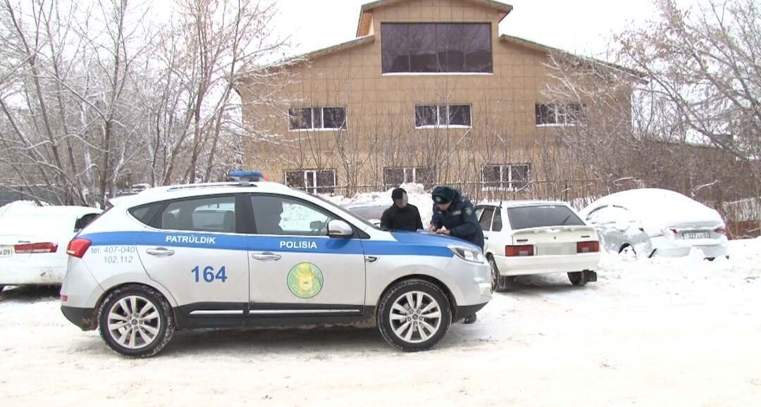 Выезжающих на закрытую трассу водителей начали штрафовать в Карагандинской области