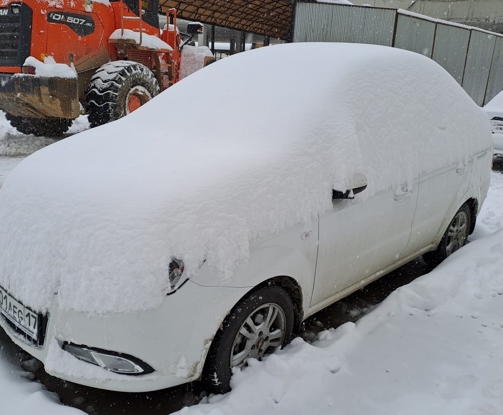 В Шымкенте и Таразе выпало около 30 см снега