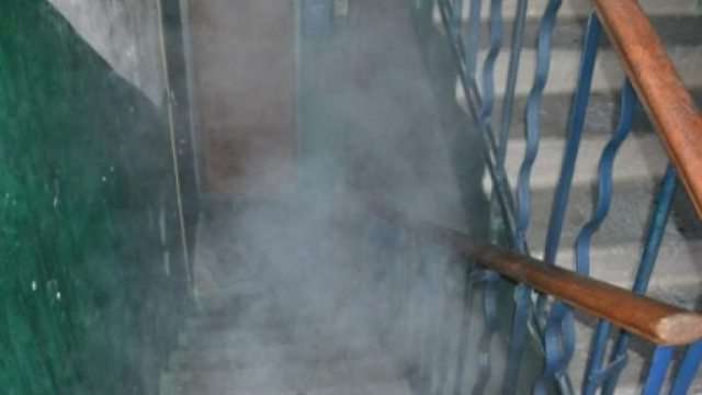 В Костанае в подъезде дома заживо сгорел человек