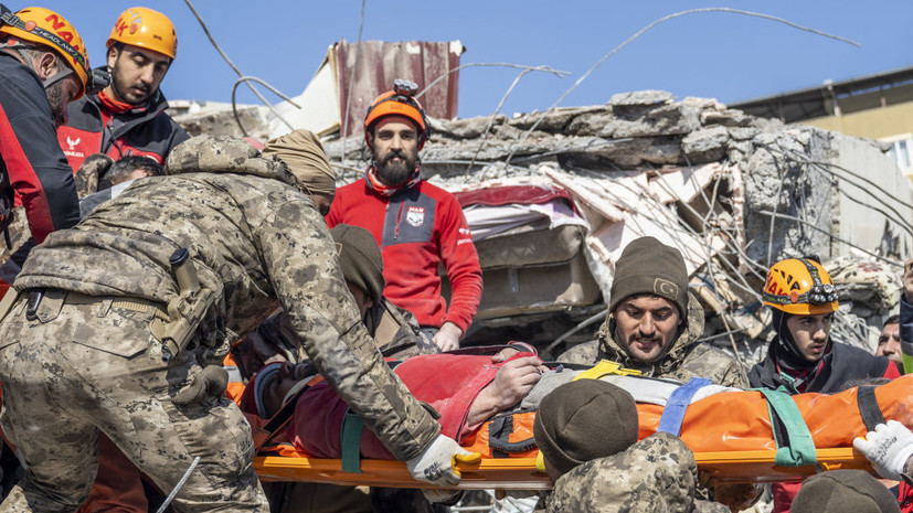 Число погибших в Турции превысило 14 тыс. Казахстанцы по традиции "Асар" собирают гуманитарную помощь