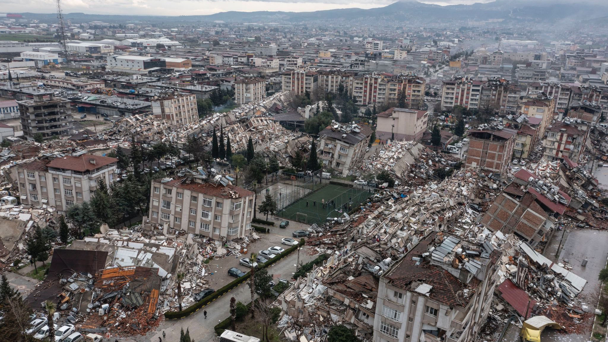 Казахстанцы собрали в помощь турецкому народу $3 млн. Разрушенный город Нурдагы полностью снесут