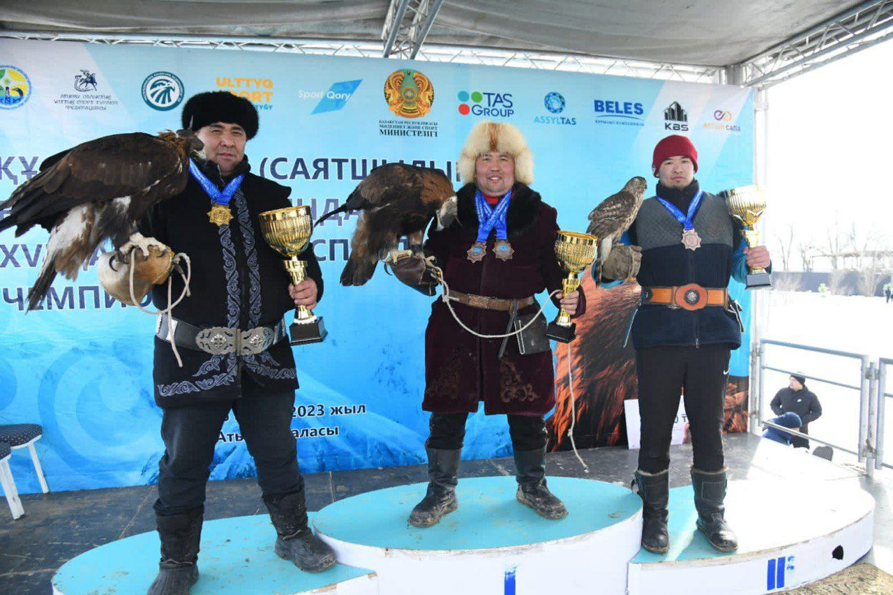 В Атырауской области наградили лучших беркутчи Казахстана