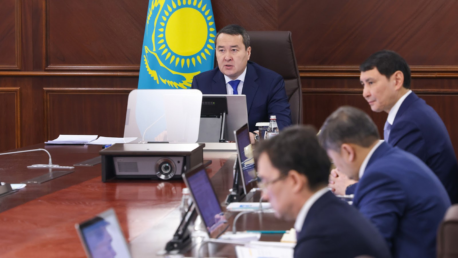 Дополнительные меры безопасности в школах примут в Казахстане