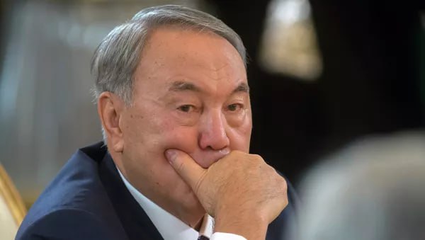 В Казахстане утратил силу закон, дававший привилегии Назарбаеву и членам его семьи