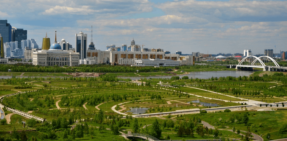 Астана быстро растет, из-за чего многие требования Генплана систематически нарушаются -Токаев
